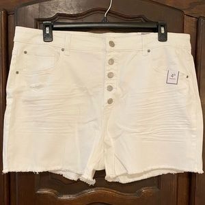 CUTOFF white denim shorts intentionally distressed Size 20 NWT